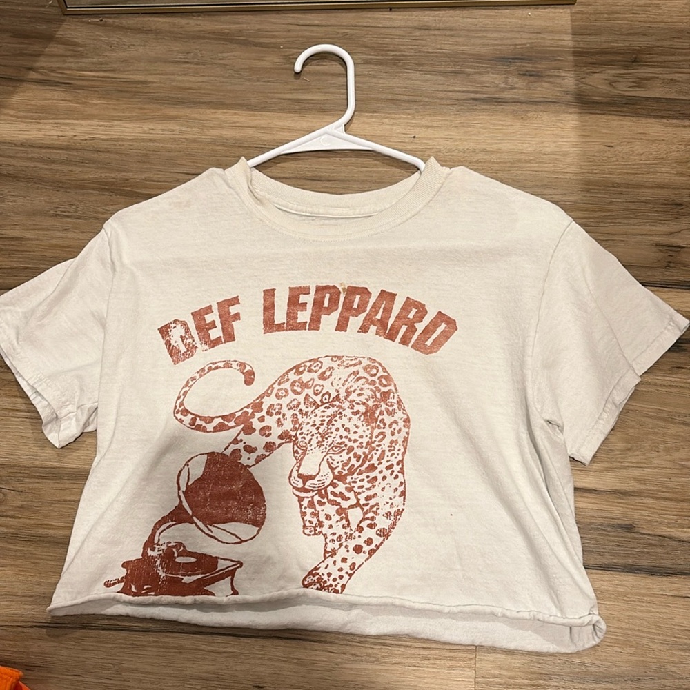 DEF leppard T shirt, cropped